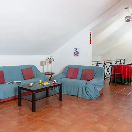 Aroeira, Private Pool, Space For 8 Guests * 세투발