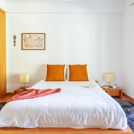 Aroeira, Private Pool, Space For 8 Guests