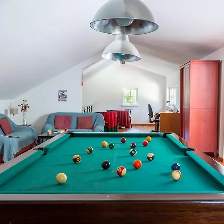 Aroeira, Private Pool, Space For 8 Guests *