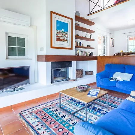 Aroeira, Private Pool, Space For 8 Guests * 세투발