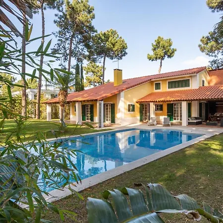 Aroeira, Private Pool, Space For 8 Guests *